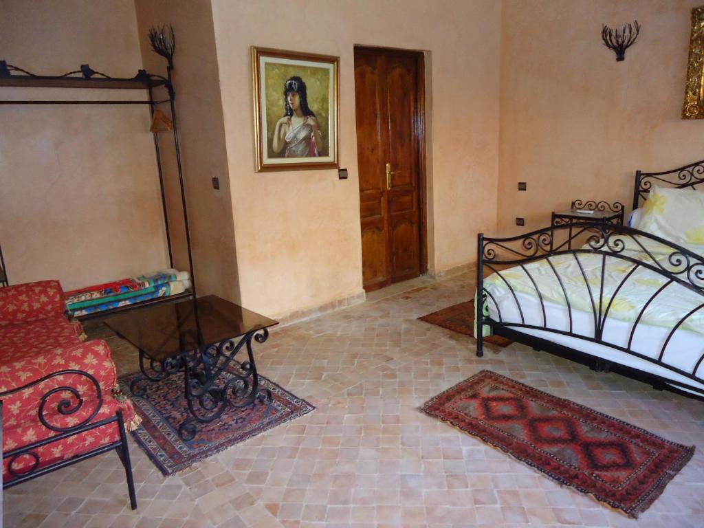 Hotel Riad L' Arganier D' Or Ait el Rhazi Exterior photo